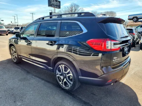 More photos of 2023 Subaru Ascent Limited Sport Utility 4D at Tailgate Motor Co. (Fremont North), NE