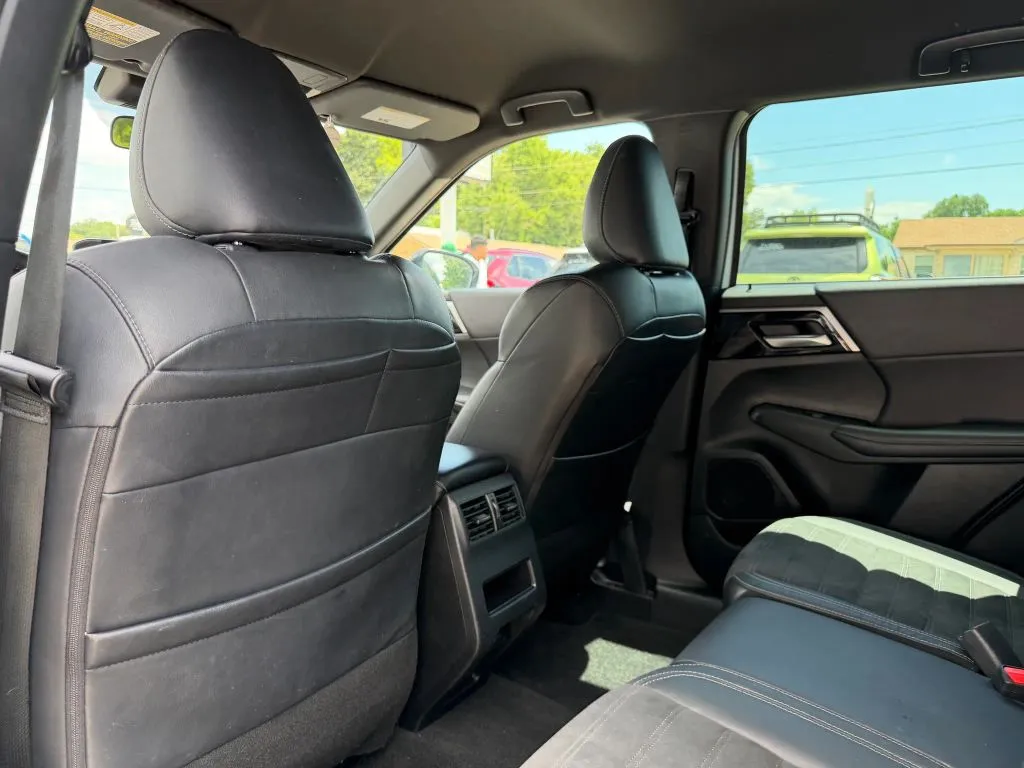 Mitsubishi Outlander photo 23