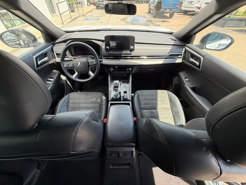 Mitsubishi Outlander photo 7