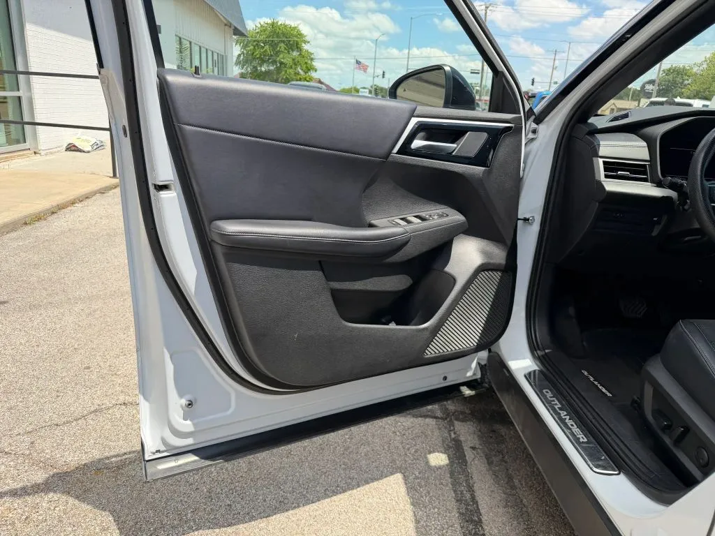 Mitsubishi Outlander photo 20