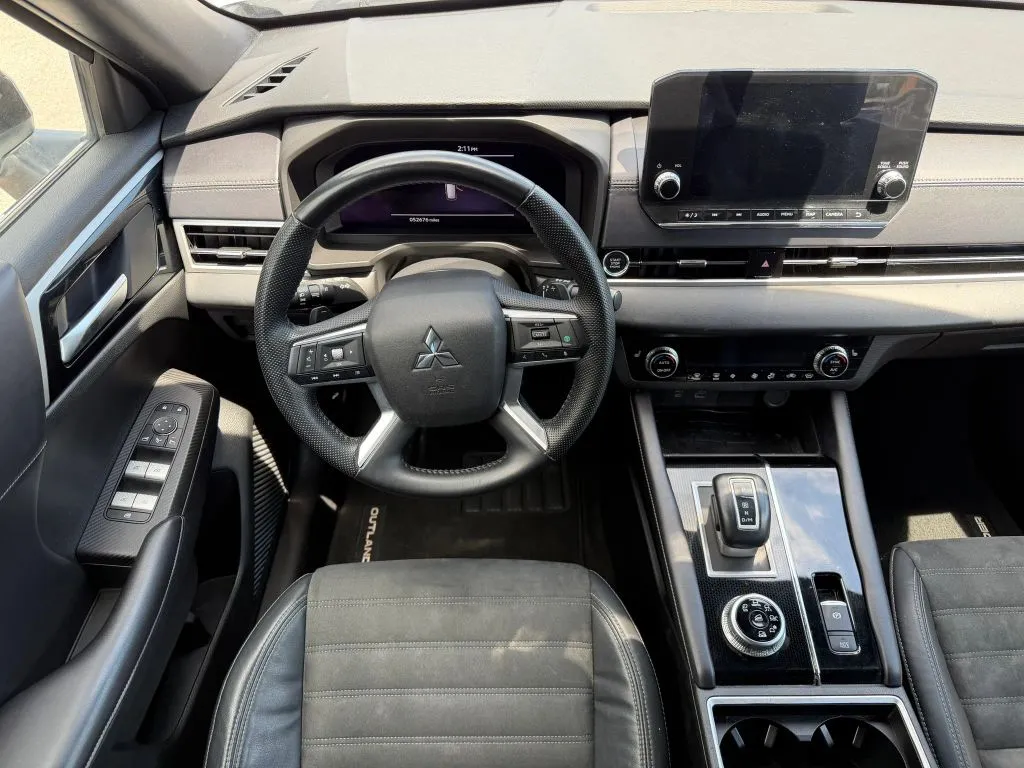 Mitsubishi Outlander photo 8