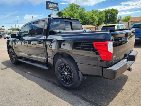 More photos of 2018 Nissan Titan Crew Cab SV Pickup 4D 5 1/2 ft at Tailgate Motor Co. (Fremont North), NE
