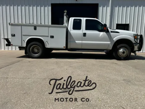 White 2015 Ford F350 Super Duty Super Cab XL Pickup 4D 8 ft for sale in Fremont, NE