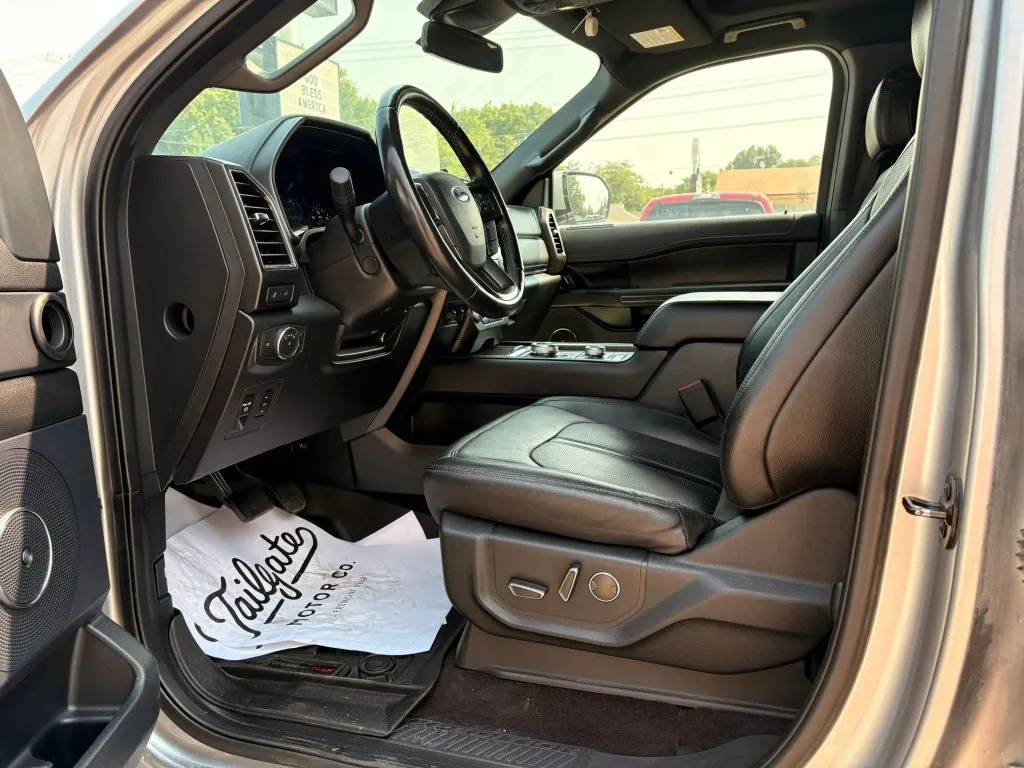 Ford Expedition photo 17