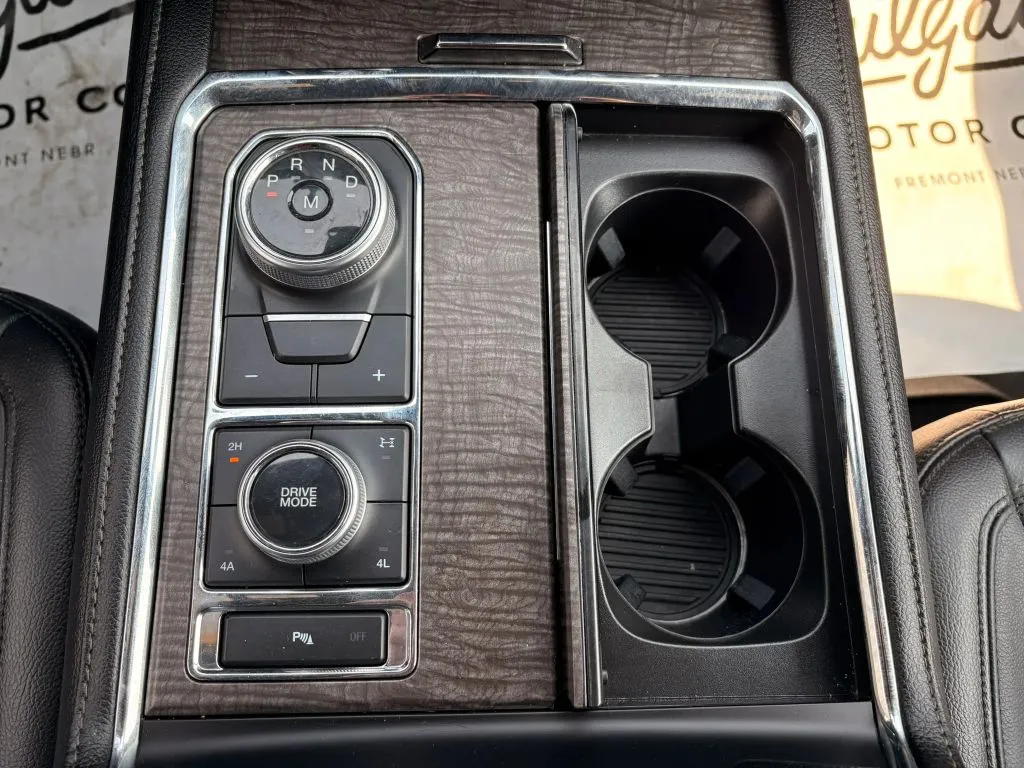 Ford Expedition photo 25