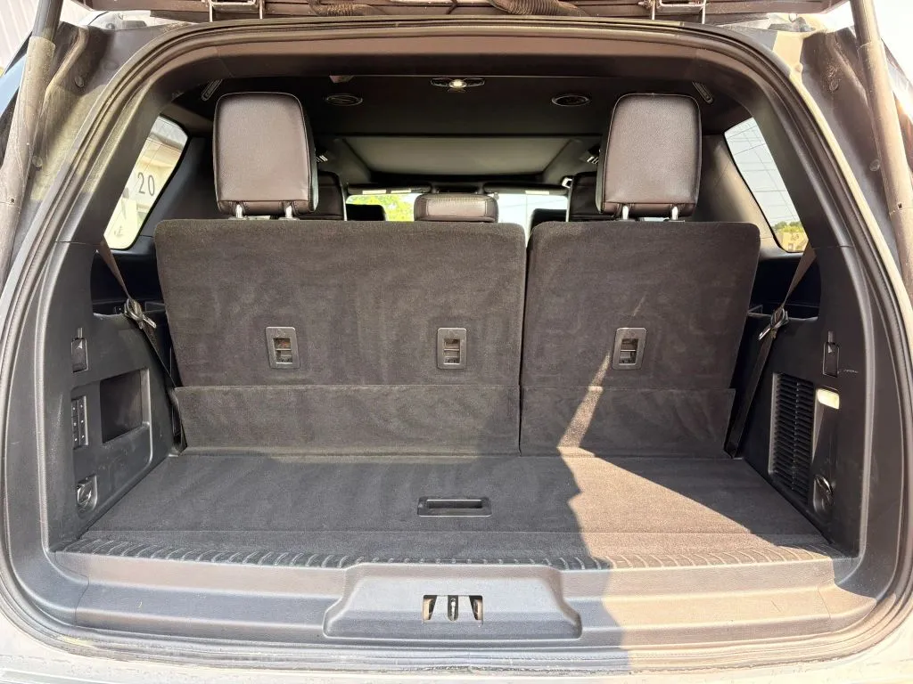 Ford Expedition photo 8