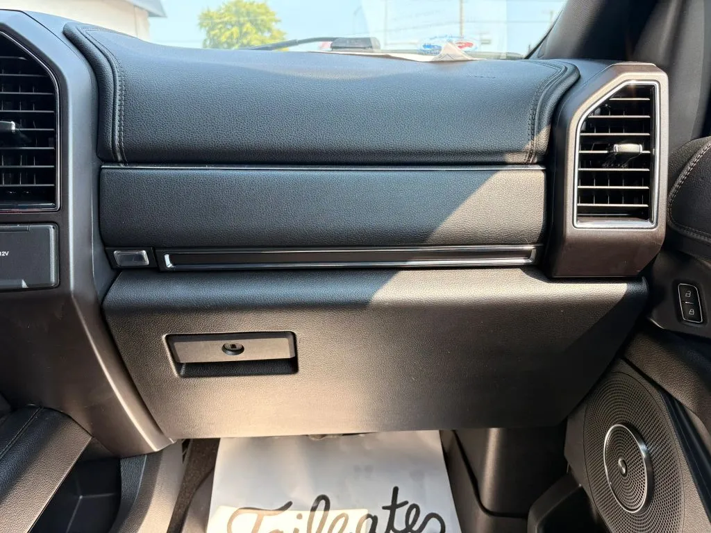 Ford Expedition photo 22
