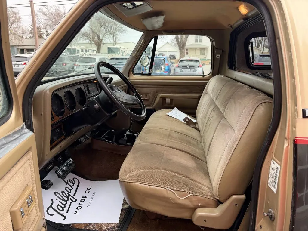 1991 Dodge W series - Photo 9