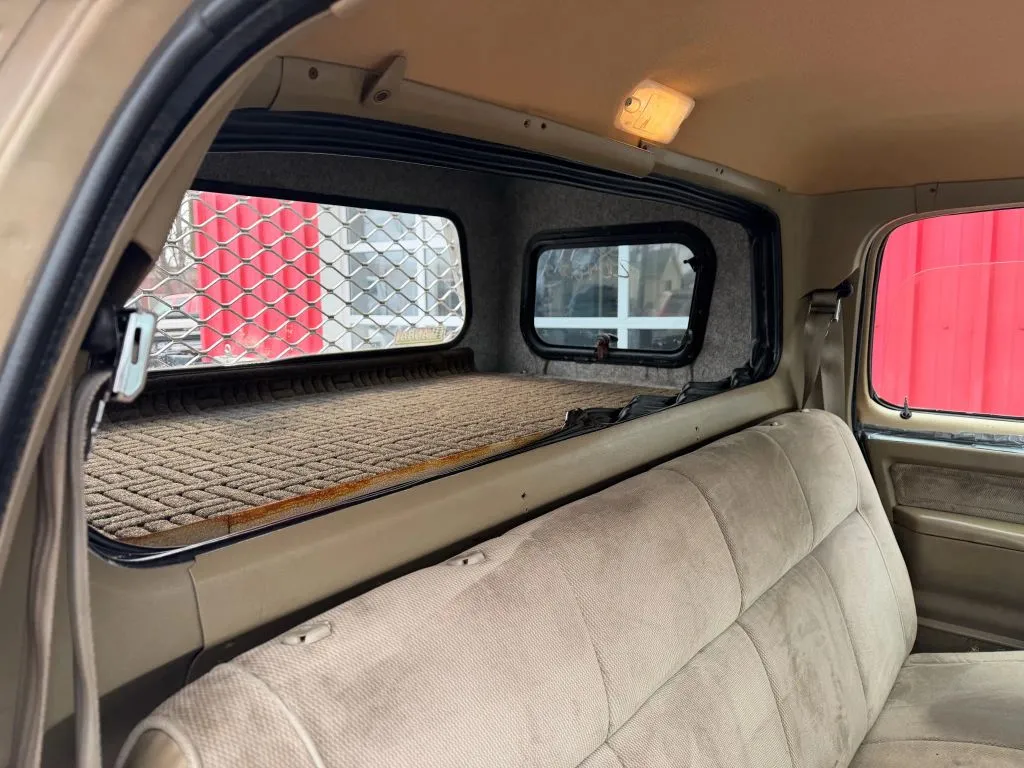 1991 Dodge W series - Photo 12