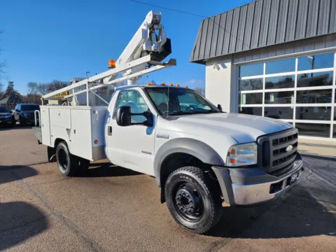 Photos of 2005 Ford F450 Super Duty Regular Cab & Chassis 141' W.B. 2D for sale in Fremont, NE at Tailgate Motor Co. (Fremont North)