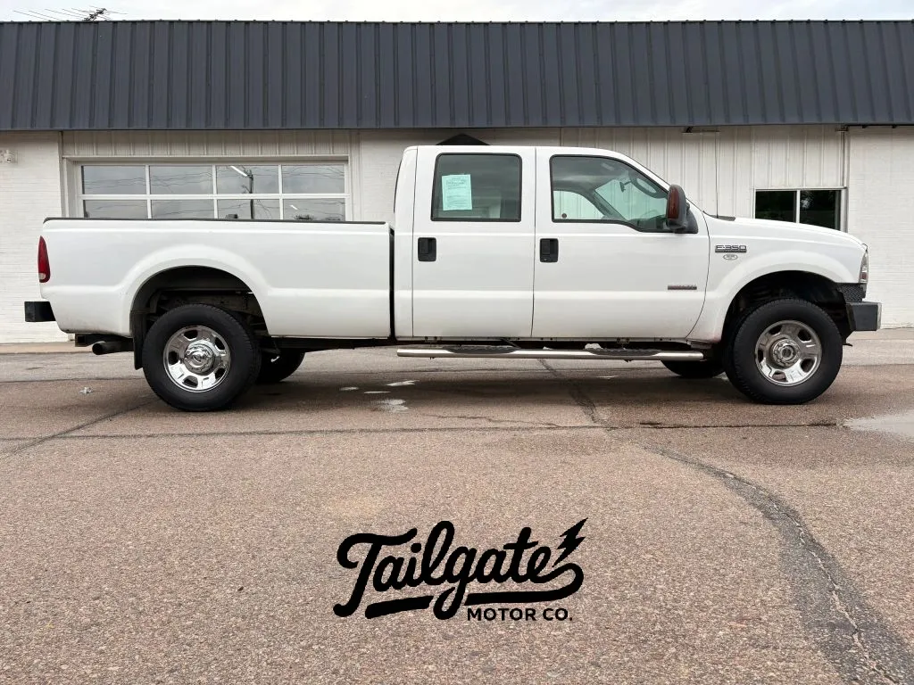 White 2007 Ford F350 Super Duty Crew Cab XLT Pickup 4D 6 3/4 ft for sale in Fremont, NE
