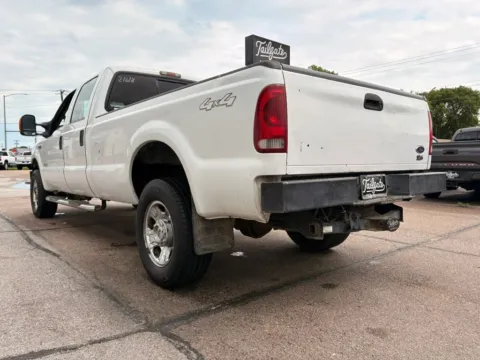 More photos of 2007 Ford F350 Super Duty Crew Cab XLT Pickup 4D 6 3/4 ft at Tailgate Motor Co. (Fremont North), NE
