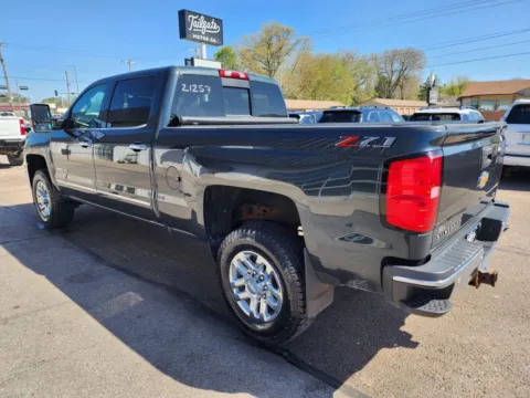 More photos of 2018 Chevrolet Silverado 2500 HD Crew Cab LTZ Pickup 4D 6 1/2 ft at Tailgate Motor Co. (Fremont North), NE