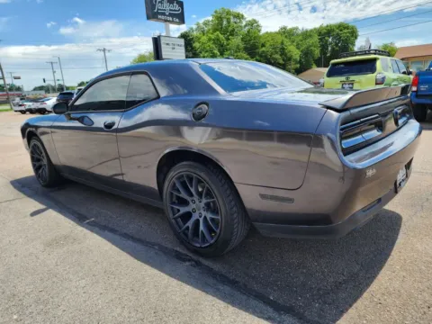 More photos of 2018 Dodge Challenger R/T Coupe 2D at Tailgate Motor Co. (Fremont North), NE