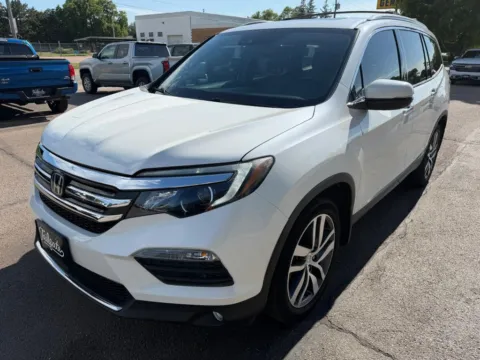 More photos of 2017 Honda Pilot Elite Sport Utility 4D at Tailgate Motor Co. (Fremont North), NE