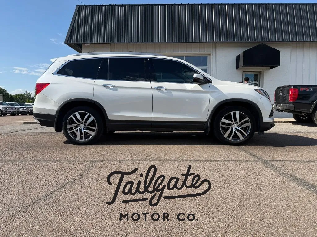 Unknown 2017 Honda Pilot Elite Sport Utility 4D for sale in Fremont, NE