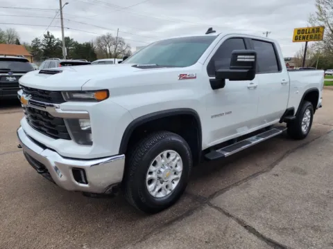 More photos of 2024 Chevrolet Silverado 2500 HD Crew Cab LT Pickup 4D 6 1/2 ft at Tailgate Motor Co. (Fremont North), NE
