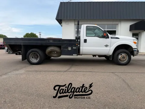 White 2016 Ford F350 Super Duty Regular Cab & Chassis XLT Cab & Chassis 2D for sale in Fremont, NE