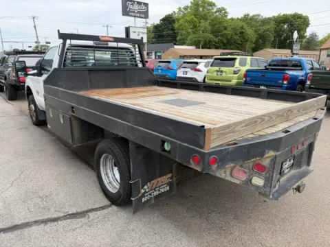 More photos of 2016 Ford F350 Super Duty Regular Cab & Chassis XLT Cab & Chassis 2D at Tailgate Motor Co. (Fremont North), NE
