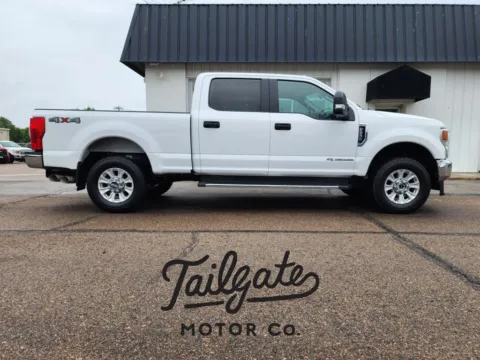 White 2020 Ford F250 Super Duty Crew Cab XL Pickup 4D 6 3/4 ft for sale in Fremont, NE