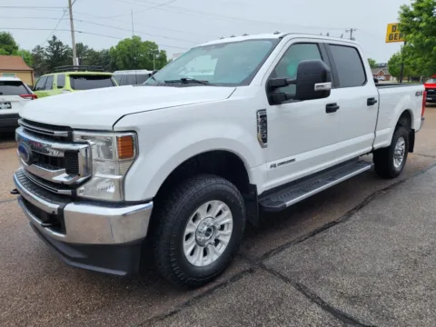 More photos of 2020 Ford F250 Super Duty Crew Cab XL Pickup 4D 6 3/4 ft at Tailgate Motor Co. (Fremont North), NE