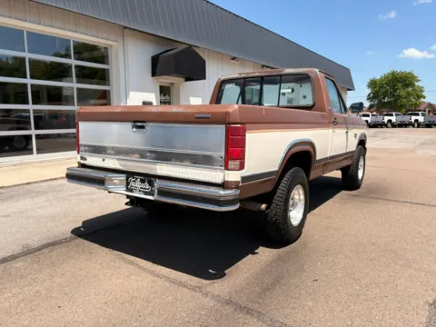 More photos of 1986 Ford F-150 XL Reg Cab 4WD at Tailgate Motor Co. (Fremont North), NE