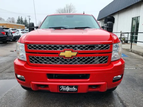 Another view of 2014 Chevrolet Silverado 2500 HD Crew Cab LT Pickup 4D 8 ft for sale in Fremont, NE at Tailgate Motor Co. (Fremont North)