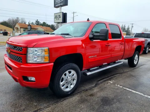 More photos of 2014 Chevrolet Silverado 2500 HD Crew Cab LT Pickup 4D 8 ft at Tailgate Motor Co. (Fremont North), NE