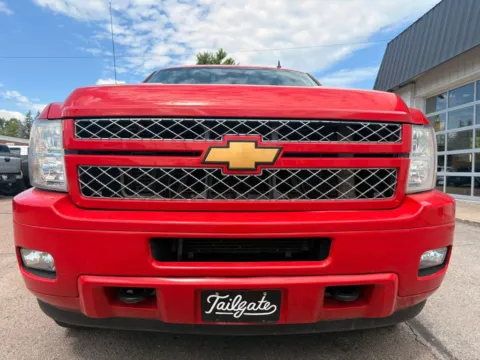 Another view of 2014 Chevrolet Silverado 2500 HD Crew Cab LT Pickup 4D 8 ft for sale in Fremont, NE at Tailgate Motor Co. (Fremont North)