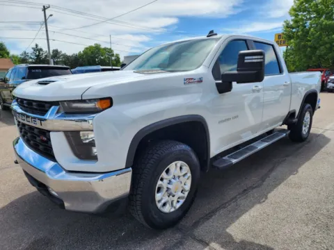 More photos of 2023 Chevrolet Silverado 2500 HD Crew Cab LT Pickup 4D 6 1/2 ft at Tailgate Motor Co. (Fremont North), NE
