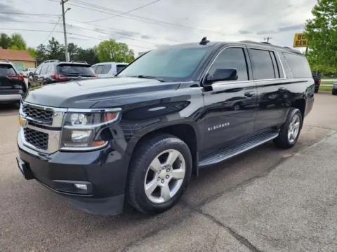 More photos of 2017 Chevrolet Suburban LT Sport Utility 4D at Tailgate Motor Co. (Fremont North), NE