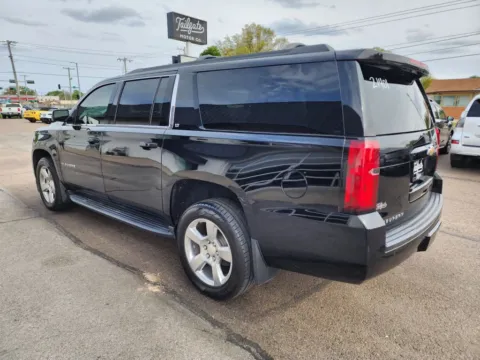More photos of 2017 Chevrolet Suburban LT Sport Utility 4D at Tailgate Motor Co. (Fremont North), NE