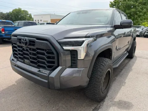 More photos of 2022 Toyota Tundra CrewMax SR5 Pickup 4D 5 1/2 ft at Tailgate Motor Co. (Fremont North), NE
