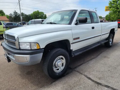 More photos of 1995 Dodge Ram 2500 Club Cab Long Bed at Tailgate Motor Co. (Fremont North), NE