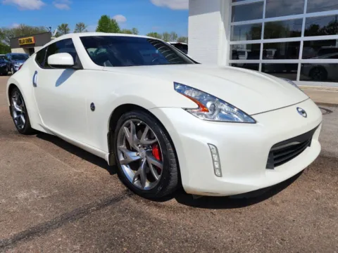 Photos of 2016 Nissan 370Z Sport Coupe 2D for sale in Fremont, NE at Tailgate Motor Co. (Fremont North)