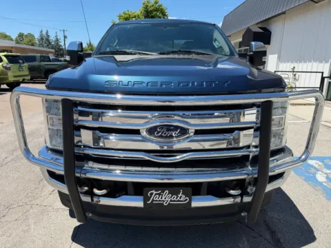 Another view of 2017 Ford F250 Super Duty Crew Cab Lariat Pickup 4D 6 3/4 ft for sale in Fremont, NE at Tailgate Motor Co. (Fremont North)