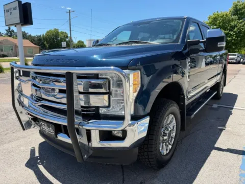 More photos of 2017 Ford F250 Super Duty Crew Cab Lariat Pickup 4D 6 3/4 ft at Tailgate Motor Co. (Fremont North), NE