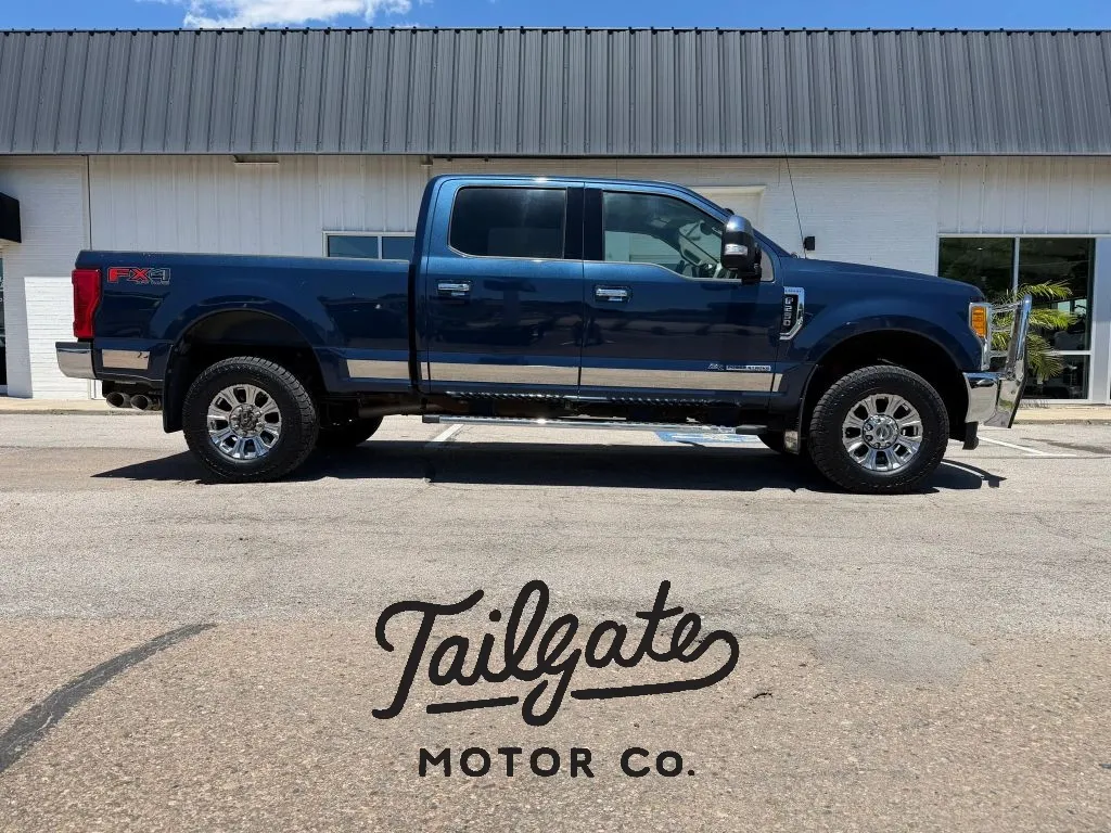 Blue 2017 Ford F250 Super Duty Crew Cab Lariat Pickup 4D 6 3/4 ft for sale in Fremont, NE
