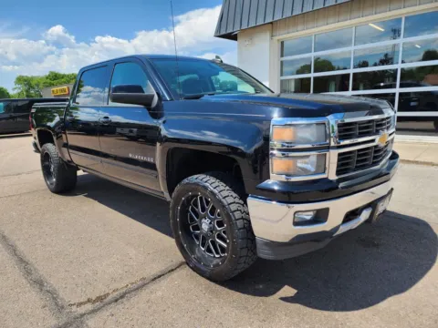 Photos of 2015 Chevrolet Silverado 1500 Crew Cab Z71 LT Pickup 4D 5 3/4 ft for sale in Fremont, NE at Tailgate Motor Co. (Fremont North)