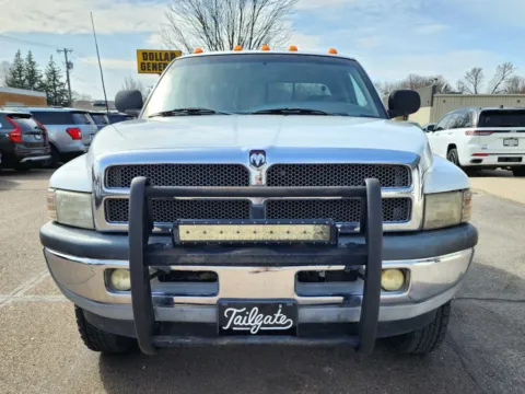 Another view of 1999 Dodge Ram 3500 Quad Cab Long Bed for sale in Fremont, NE at Tailgate Motor Co. (Fremont North)