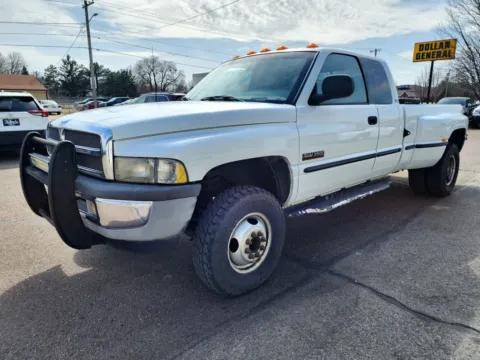 More photos of 1999 Dodge Ram 3500 Quad Cab Long Bed at Tailgate Motor Co. (Fremont North), NE
