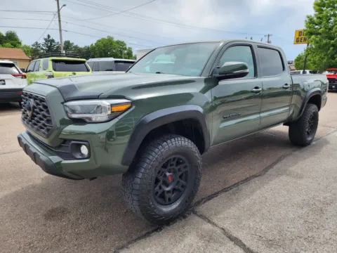 More photos of 2022 Toyota Tacoma Double Cab TRD Off-Road Pickup 4D 6 ft at Tailgate Motor Co. (Fremont North), NE