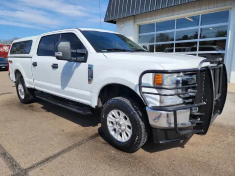 Photos of 2021 Ford F250 Super Duty Crew Cab XLT Pickup 4D 6 3/4 ft for sale in Fremont, NE at Tailgate Motor Co. (Fremont North)