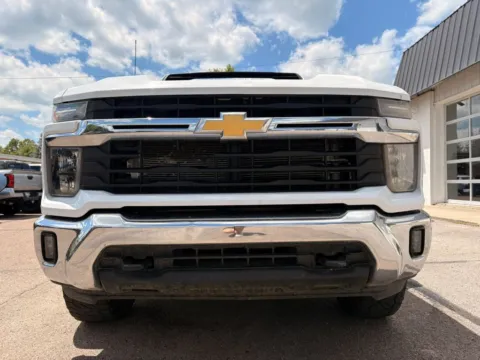 Another view of 2024 Chevrolet Silverado 2500 HD Crew Cab LT Pickup 4D 6 1/2 ft for sale in Fremont, NE at Tailgate Motor Co. (Fremont North)