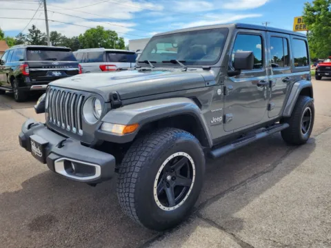 More photos of 2019 Jeep Wrangler Unlimited Sahara Sport Utility 4D at Tailgate Motor Co. (Fremont North), NE