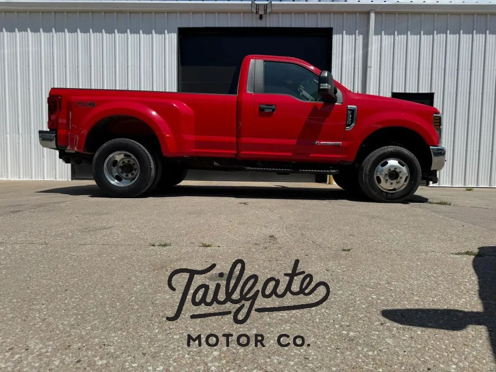 Red 2018 Ford F350 Super Duty Regular Cab XLT Pickup 2D 8 ft for sale in Wahoo, NE