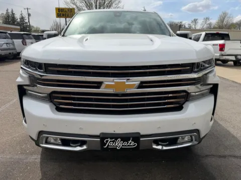 Another view of 2020 Chevrolet Silverado 1500 Crew Cab High Country Pickup 4D 6 1/2 ft for sale in Fremont, NE at Tailgate Motor Co. (Fremont North)