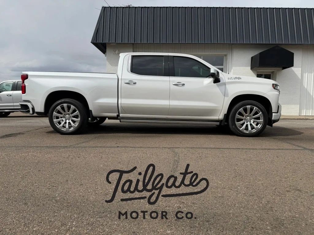 White 2020 Chevrolet Silverado 1500 Crew Cab High Country Pickup 4D 6 1/2 ft for sale in Fremont, NE