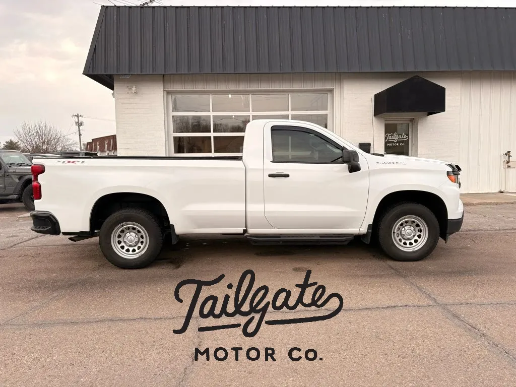 White 2022 Chevrolet Silverado 1500 Regular Cab Work Truck Pickup 2D 8 ft for sale in Fremont, NE