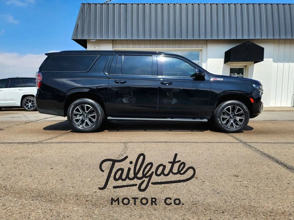 Black 2022 Chevrolet Suburban Z71 Sport Utility 4D for sale in Fremont, NE